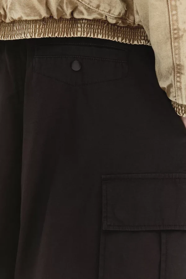 Balloon Fit Cargo Joggers For Men Black Color - Image 7